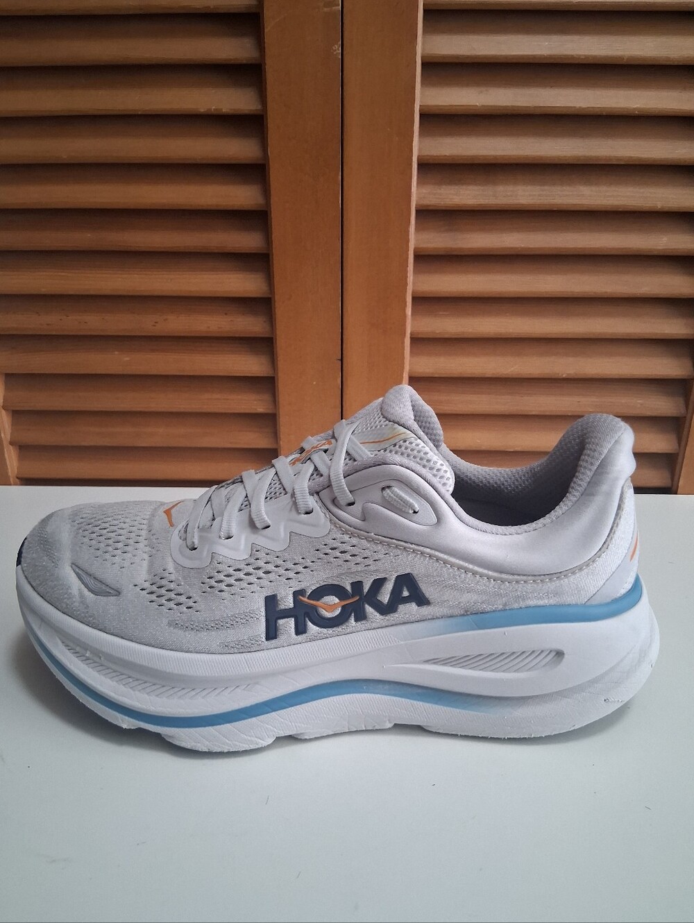 Hoka Bondi 9 Gray Stardust Men's Running Shoe * Size: 9D
